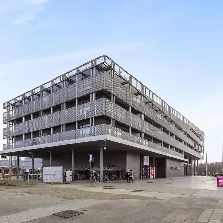 Spacious With Storage 公寓 *