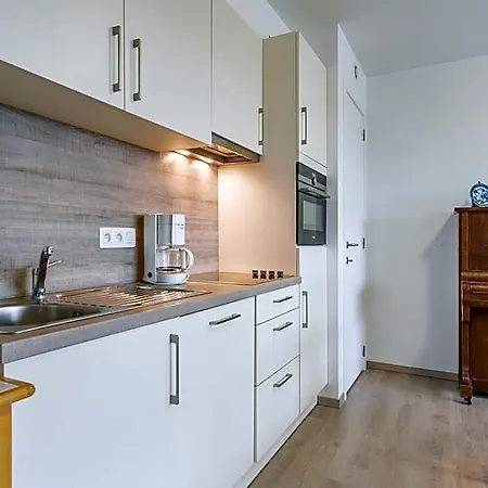 Spacious With Storage * Blankenberge