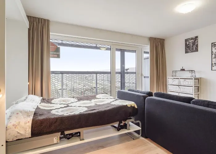 Spacious With Storage * Blankenberge