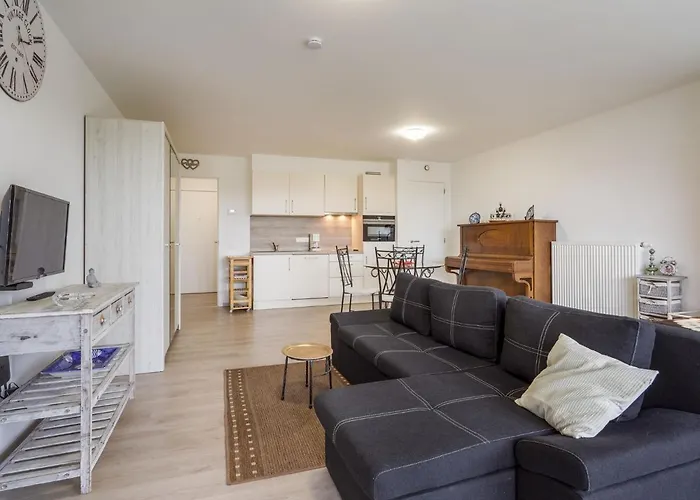 Spacious With Storage Lägenhet